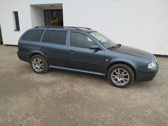 Škoda Octavia Combi 1.9 TDI PD 4x4 - 2