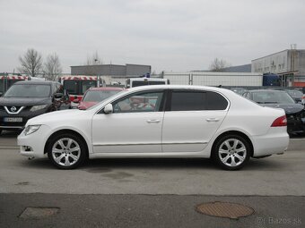 Škoda Superb 2.0 TDI CR 4x4 140k Elegance DSG - 2