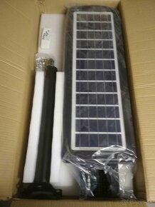 LED solárna pouličná lampa 2000W,senzor pohybu -nová - 2