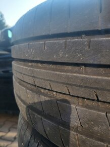 235/45 r18 - 2