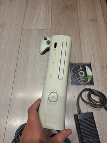 Microsoft Xbox360 funkčný - 2