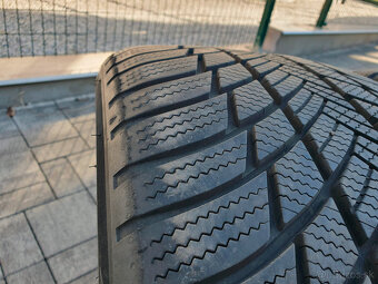 255/40 R20 Bridgestone Blizzak LM001 - 2