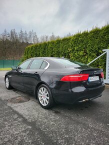 Jaguar xe 2015 2,0d 180ps automat - 2