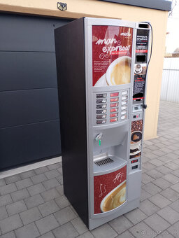 Kávomat -Nápojový automat - 2