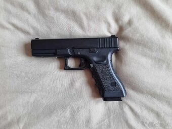 Predám Airsoft Zbraň Glock R18 - 2