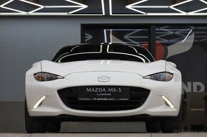 Mazda MX-5 2.0 Skyactiv-G160 Revolution - 2