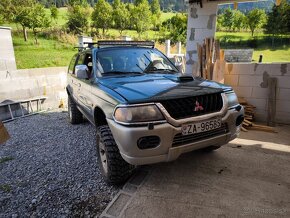 Mitsubishi Pajero šport 2,5 - 2