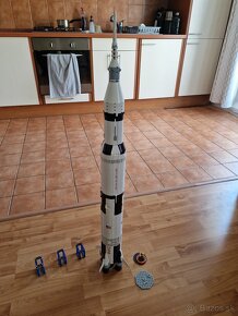 Predám LEGO NASA Apollo Saturn V - 2