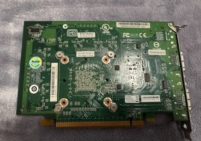 NVIDIA Quadro FX 570 - 2