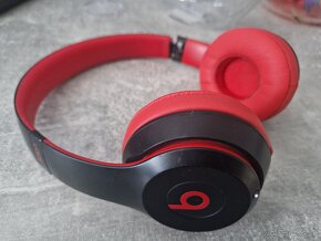 Beats solo 3 wireless - (L) strana nalomená - plně funkční - 2