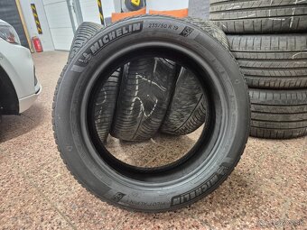 Zimné pneumatiky Michelin 235/50 R19 PILOT ALPIN 5 SUV 103V - 2