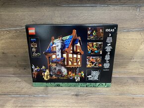 Lego Ideas 21325 Stredoveká kováčska dielňa - 2