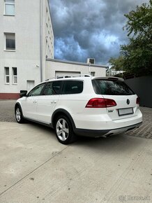 Prenajmem Passat B7 103kw combi dsg - 2