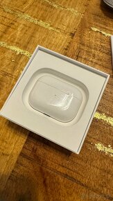 AirPods pro with wireless charging case - 2