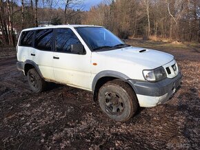 Rozpredam terrano nissan - 2