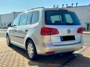 Volkswagen Touran 1.6 TDI Comfortline DSG - 2