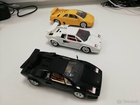 1:18 Lamborghini Countach  +  Diablo  vyrobca Bburago - 2