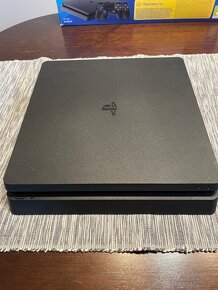 Playstation 4 1TB - 2