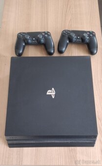 Predám playstation 4 - 2