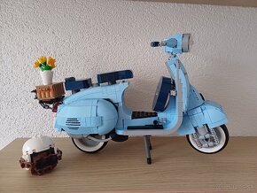 Lego Vespa 125 - 2