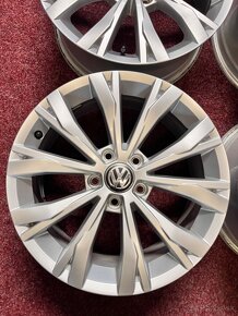 5x112 R17 originál Volkswagen Tiguan - ET 40 - TOP - 2