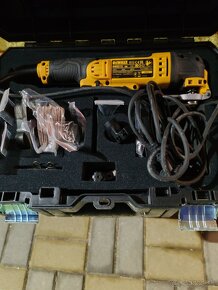 DeWALT DWE315KT Multitool Oscilačná brúska 300W a sada prísl - 2