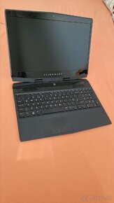 Alienware m15 R1 - 2