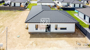 NOVÉ MOKRANCE - skolaudovaný RD bungalov 140m2, komplet IS - 2