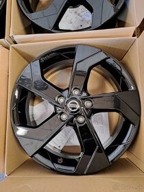 Originál - Alu Nissan Qashqai 17 rozteč 5x114,3 - 2