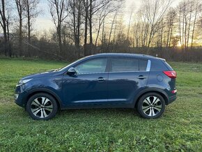 Predam kia sportage 2.0crdi 4x4 automat - 2