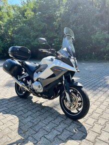 HONDA VFR 800 X CROSSRUNNER - 2