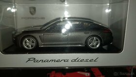 Porsche panamera 1:43 minichamps - 2