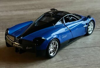 Pagani zonda huayra 1:24 - 2