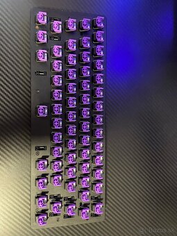 razer hutsman mini 60% purple switch - 2