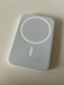 Apple Magsafe Batterypack (powerbanka) - 2