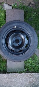 Predam 4ks zimné pneumatiky 185/60R15 - 2