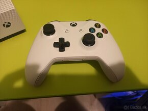 Xbox One S 500GB + Fifa, NHL - 2