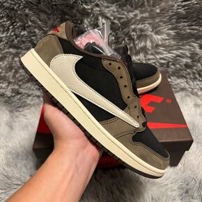 Jordan 1 Low Travis Scott Mocha - 2