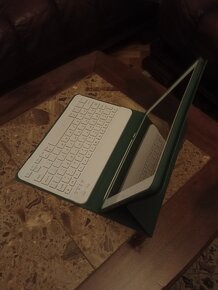 Apple Ipad 7.gen s Apple pencil a púzdrom s klávesnicou - 2