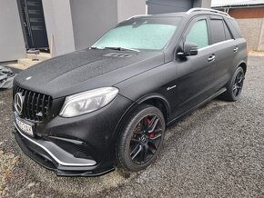 Mercedes 63s AMG - 2