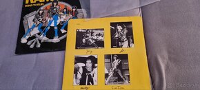 Predám lp Ramones-road to run U.K press - 2