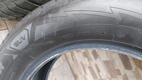 Predám 2xzimné pneumatiky 215/65 r17 Goodyear M+S - 2