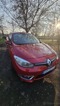 Lacno predám - Renault Fluence - uvedené poškodenia - 2