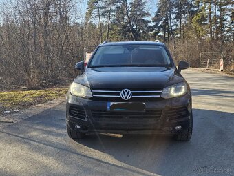 Predam vw touareg 7p 3.0tdi - 2