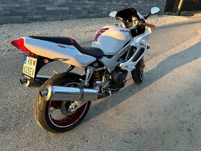 Honda VTR 1000F - 2