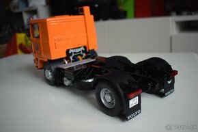 1:18 Volvo F12 Truck Deutrans year 1977 - 2