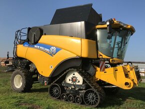 Obilný kombajn NEW HOLLAND CR 9080 ST - 2