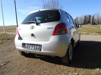 Toyota Yaris 1,0i 51kW 1x majitel, Zamluveno - 2