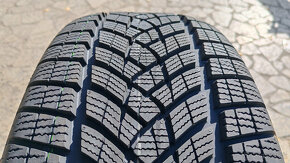 Zimné pneu 235/55 R17 --- GOOD YEAR - 2