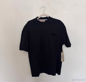 Essentials Black S22 Tee - 2